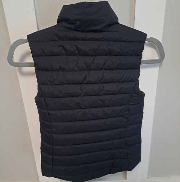Old Navy Active Puffer Vest Youth M (8) Black Zip Front Quilted - Picture 4 of 4